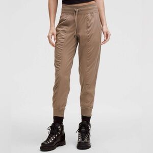 Lululemon Dance Studio Jogger 7/8 Taupetastic size 2